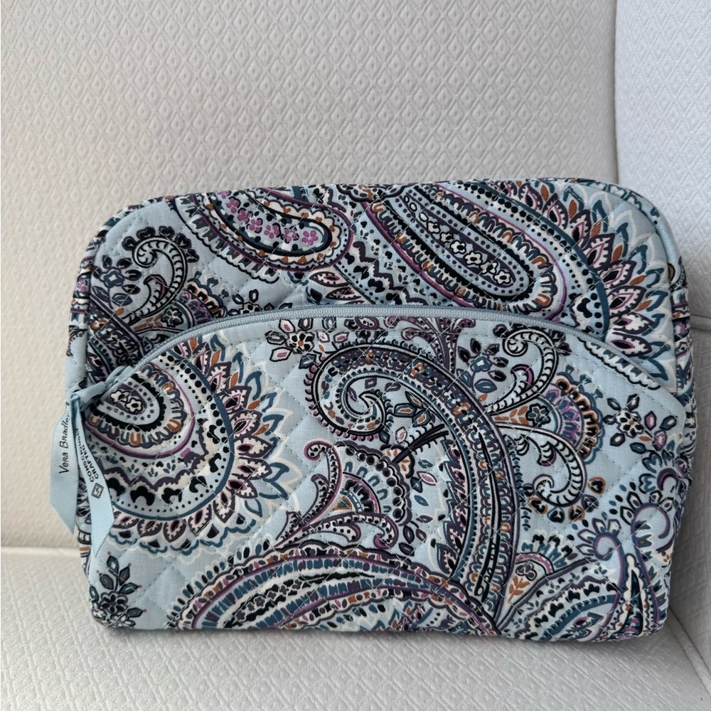Vera Bradley Large Cosmetic Bag- Soft Sky Paisley NWT